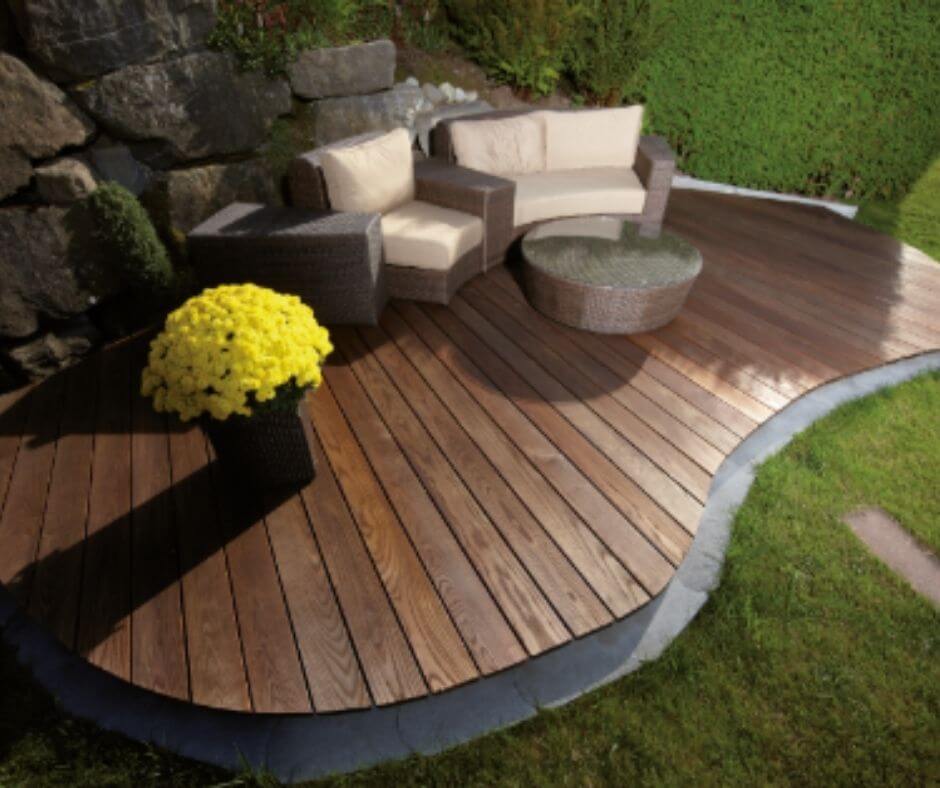 Advantages of Using Wooden Decking in the Garden