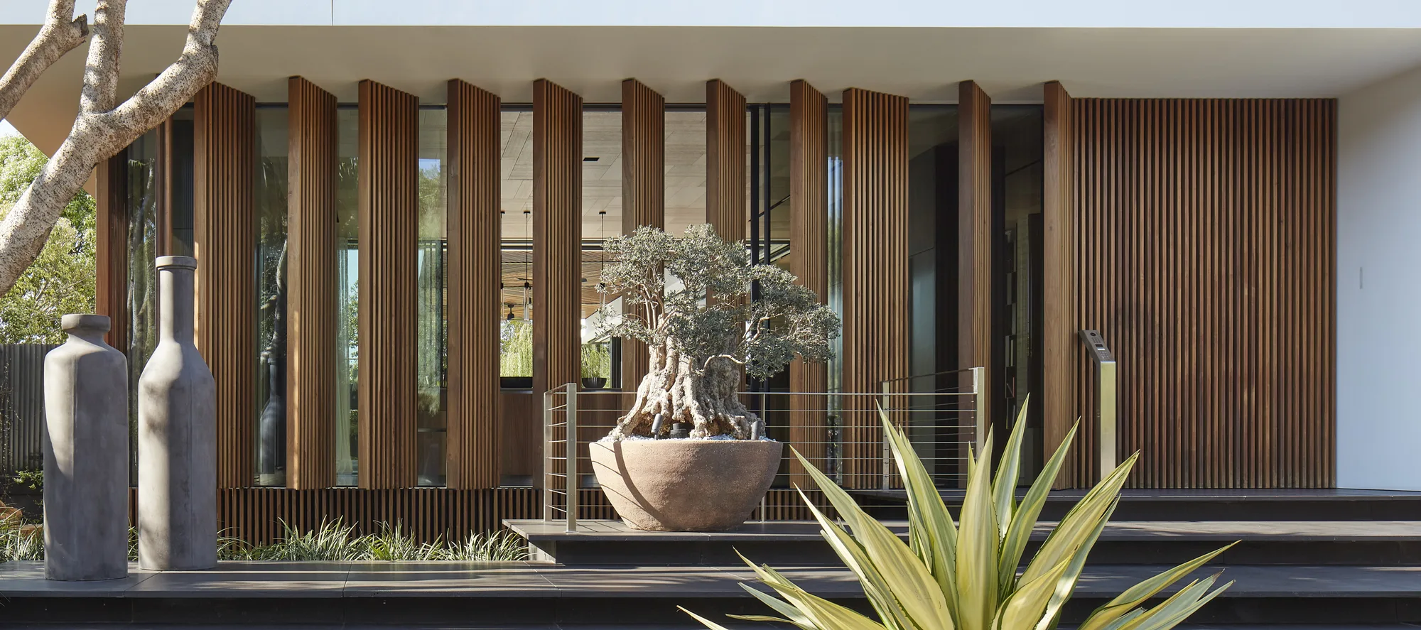 Nova-Tulipwood Private Residance
