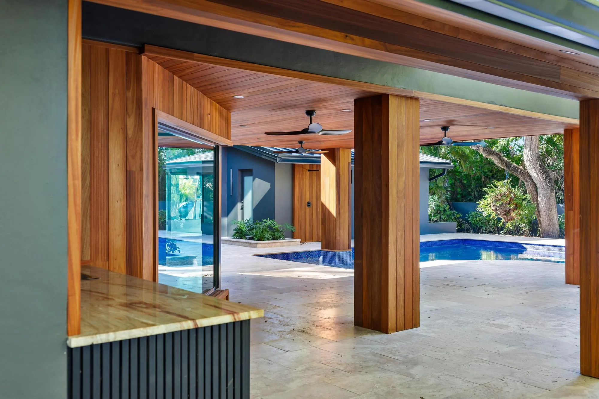 Casa Cyllinder 8