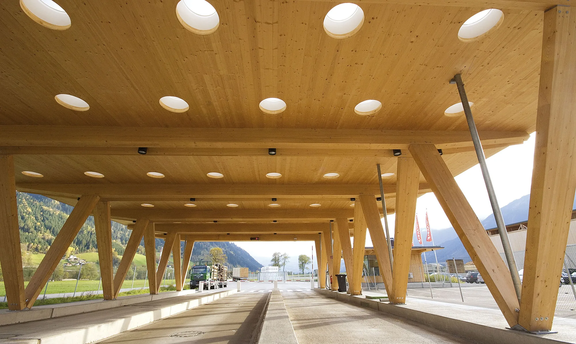 Lamine Ahşap (Glulam)